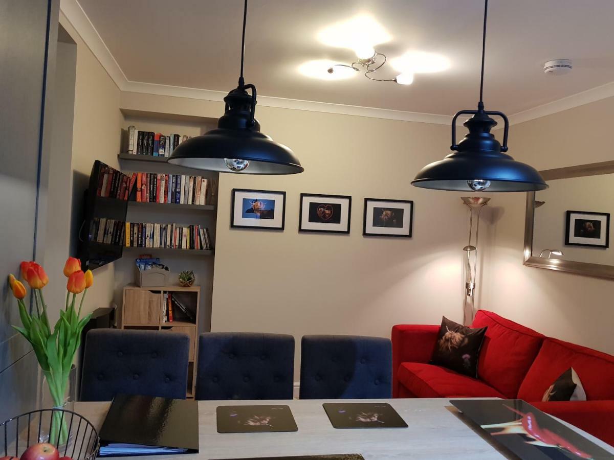Smart & Cozy Holiday Apartment In The City Centre 인버네스 외부 사진